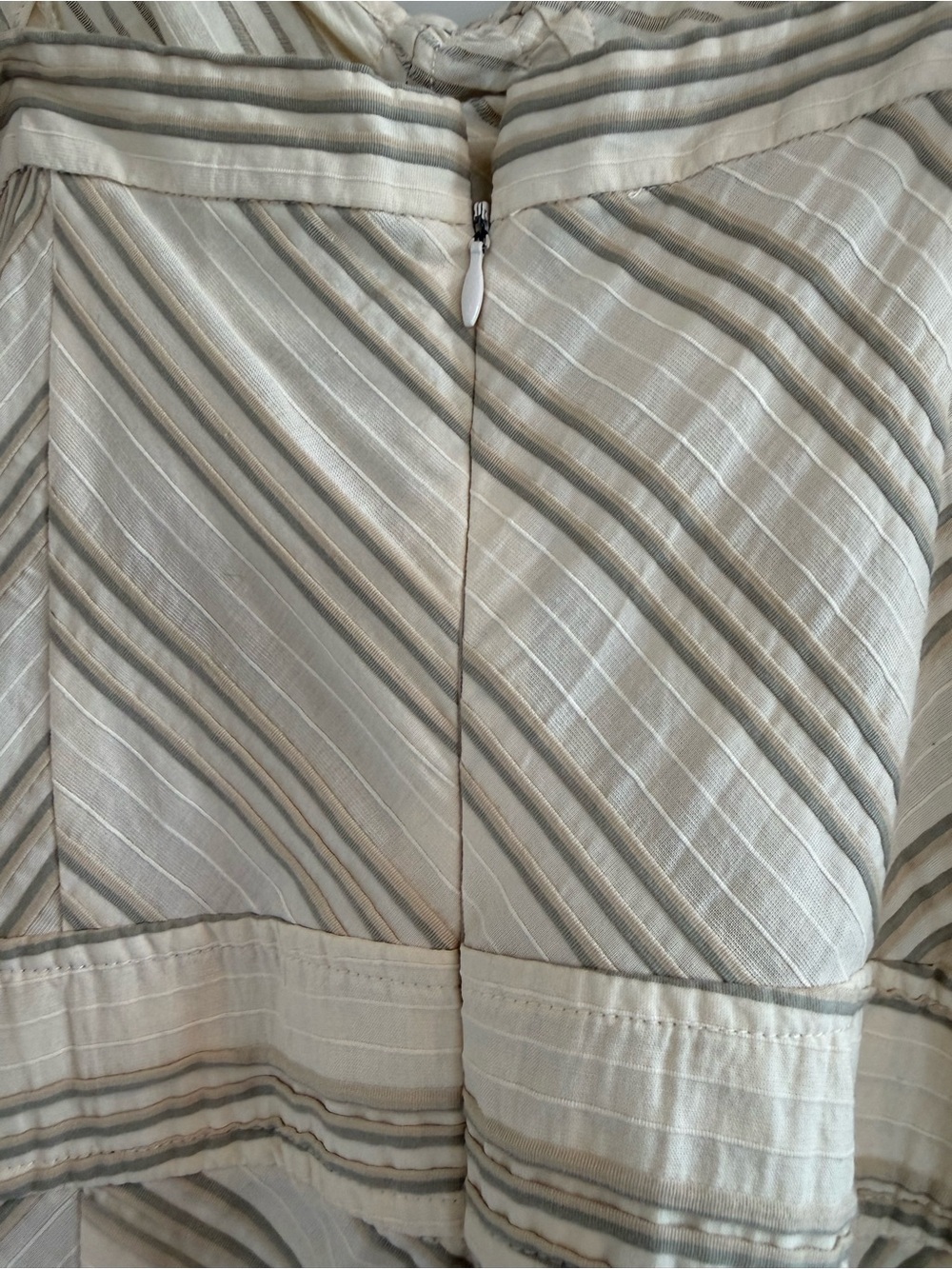 GG/5 Striped Cream Midi Dress with Tie-Front Spaghetti Straps Small - Picture 4 of 10